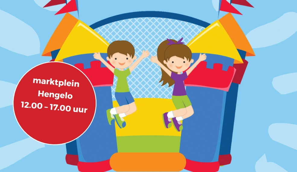 Springkussenfestival op het marktplein