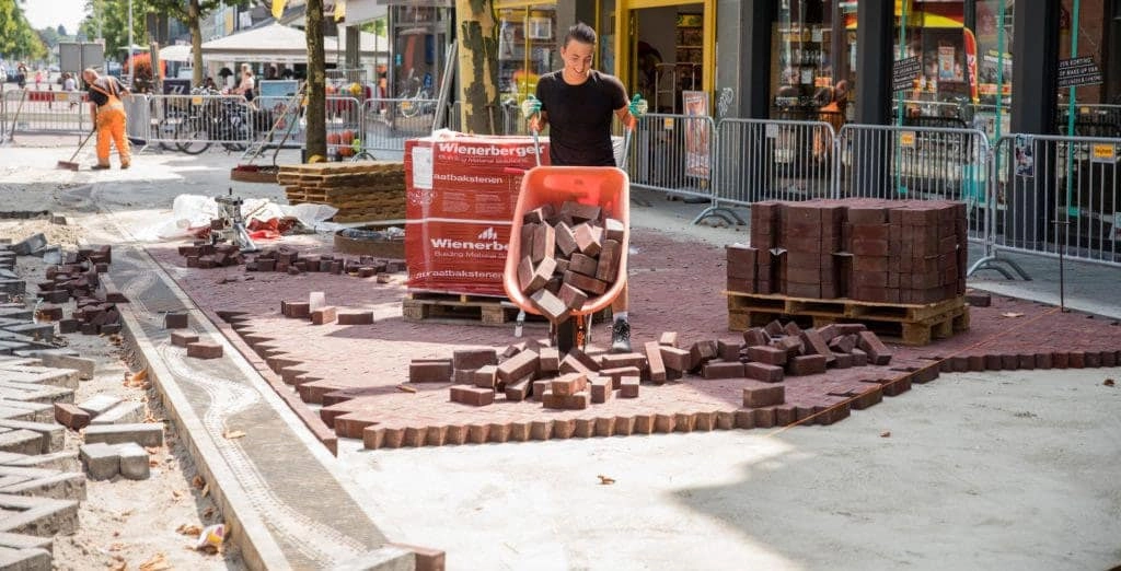 Zomer zit erop: werkzaamheden Enschedesestraat hervat!
