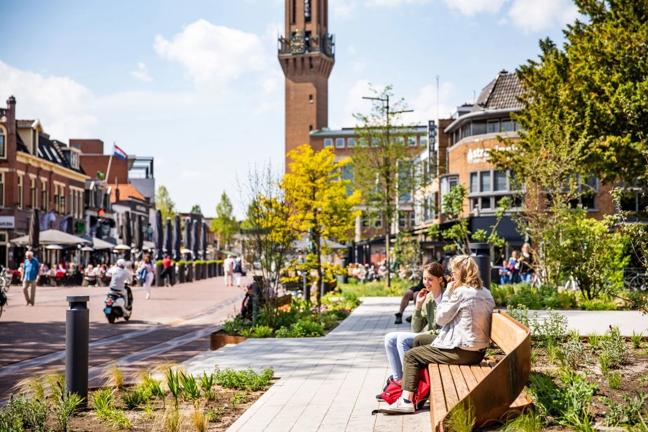 Mooie plaatjes van vernieuwde Enschedestraat!