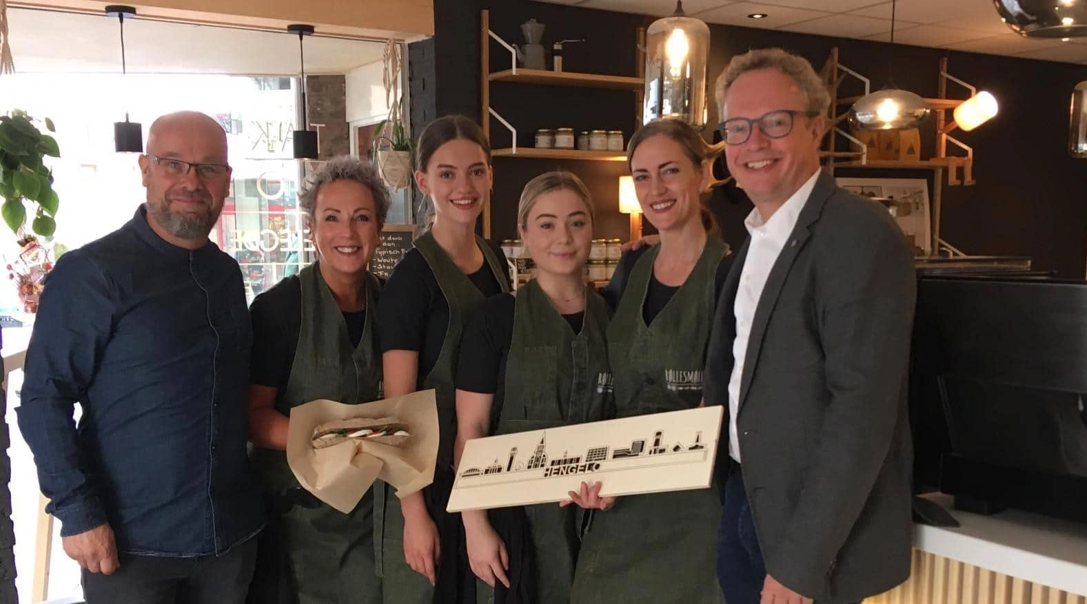 Goed nieuws voor foodliefhebbers: nieuwe broodjeszaak RølleSmølle is geopend!