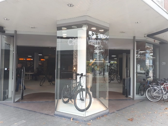 Nieuwe fietsenzaak Chez Velo in voormalig Duthlerpand