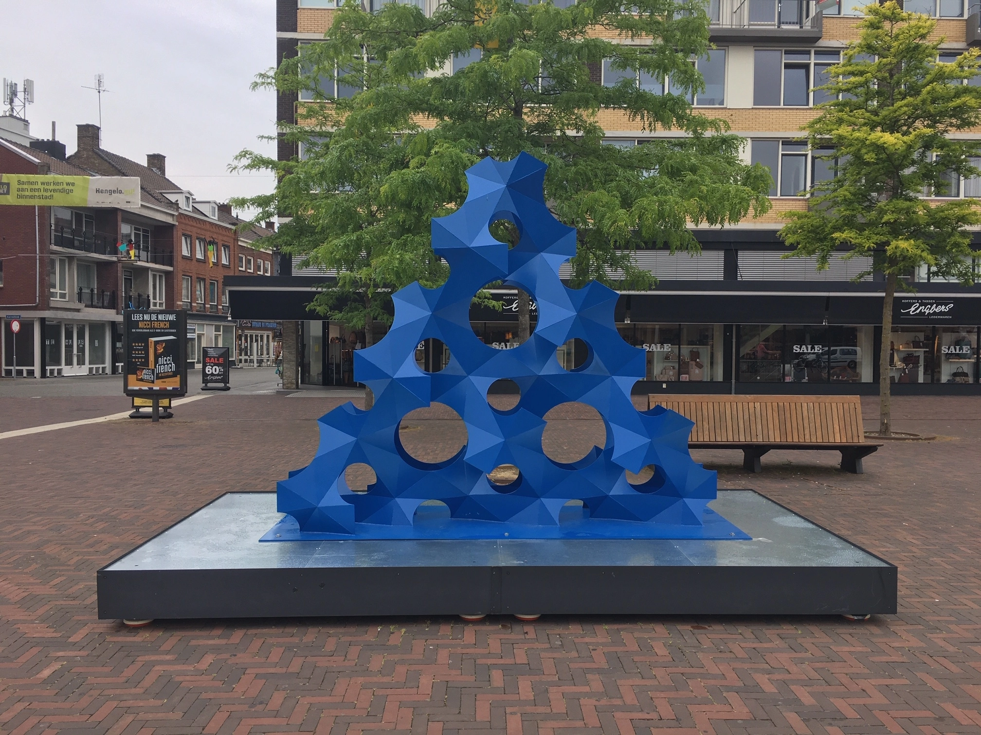Rinus Roelofs, STRUCTUREN-Beelden Buiten