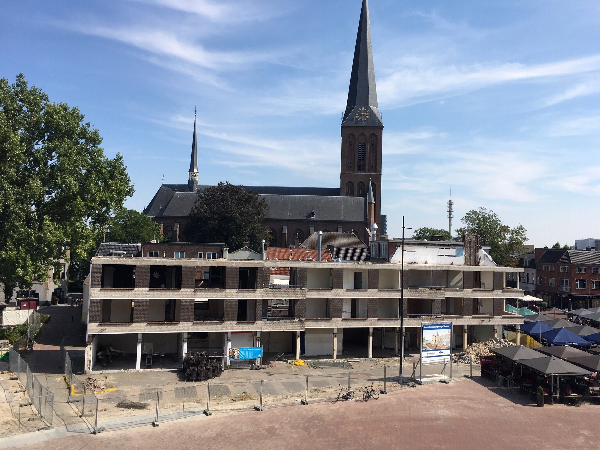 Horecawand aan het evenementenplein