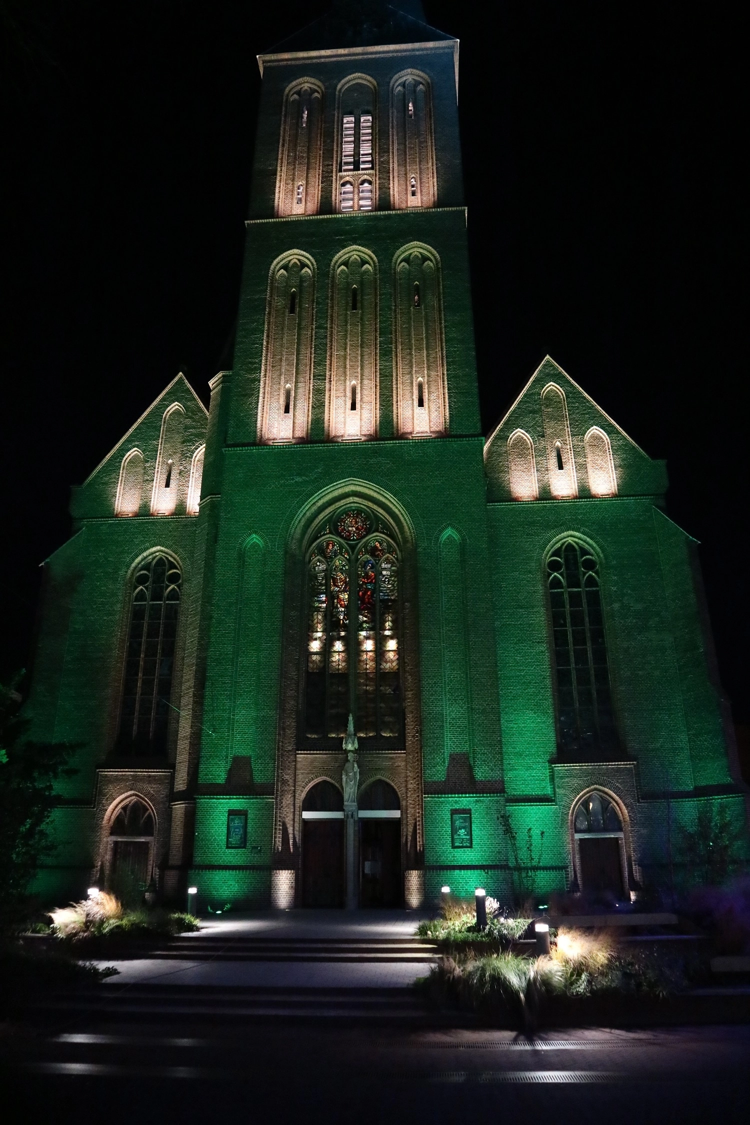 Verlichting Lambertusbasiliek bijna klaar!