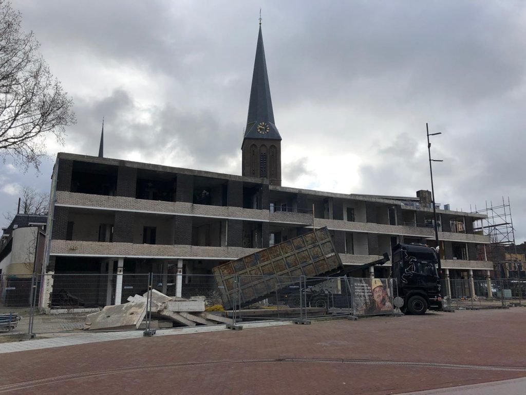 Frame 'Mickey-pand' met vrachtwagen