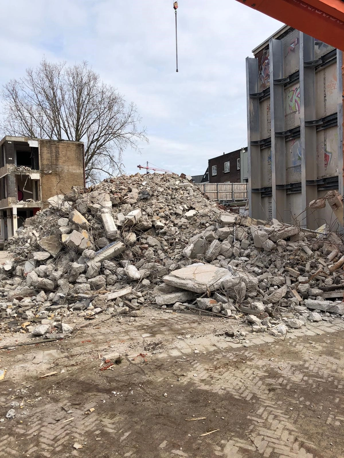 Met sloop Ebenau-pand richt Hengelo zich op de toekomst: ‘Het wordt steeds mooier in de stad’