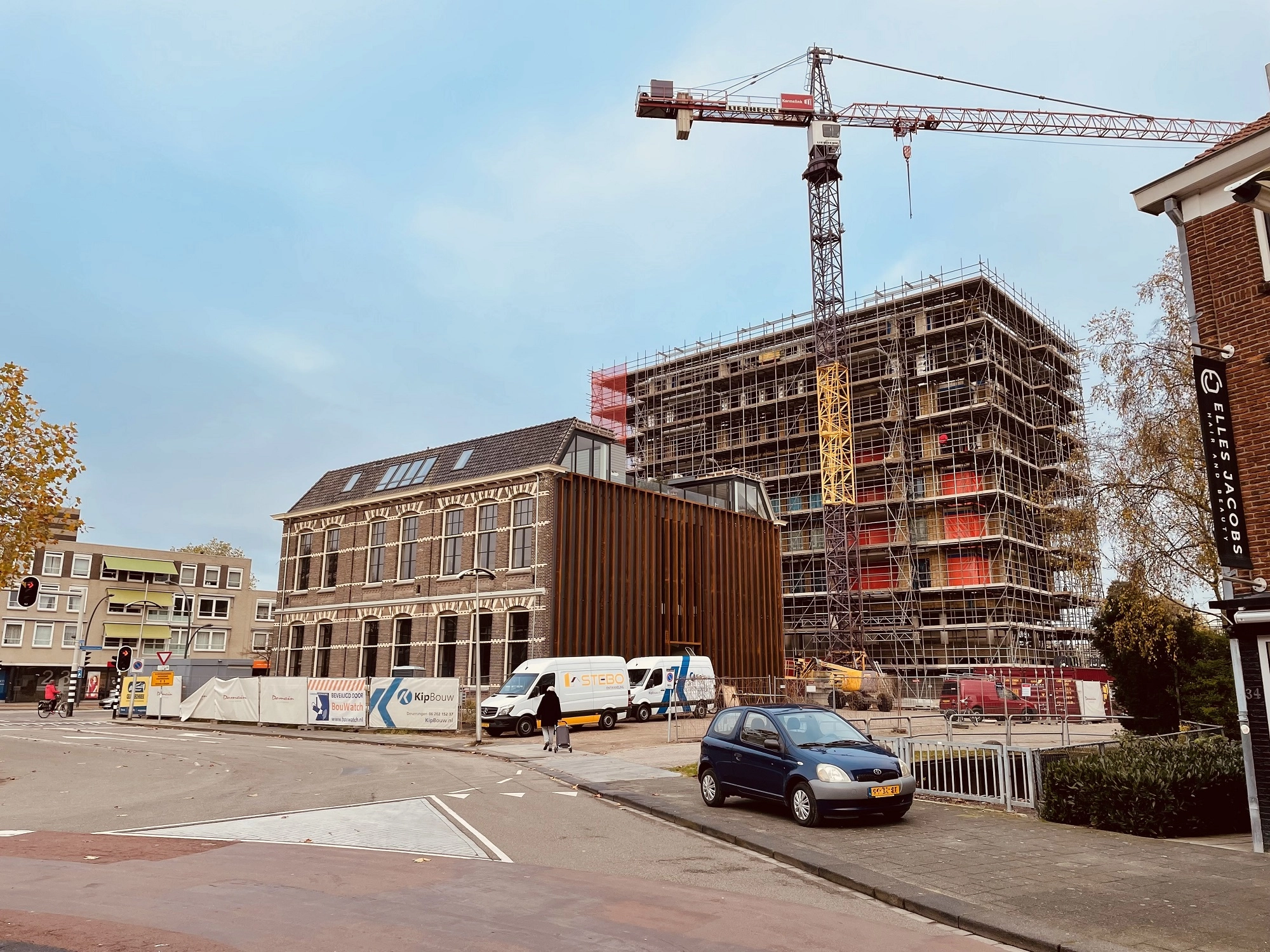 Hengelose woontoren op voormalig badhuis nadert voltooiing