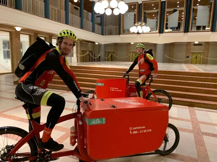Even door de zure appel heen bijten met een gratis bezorgdienst in Hengelo