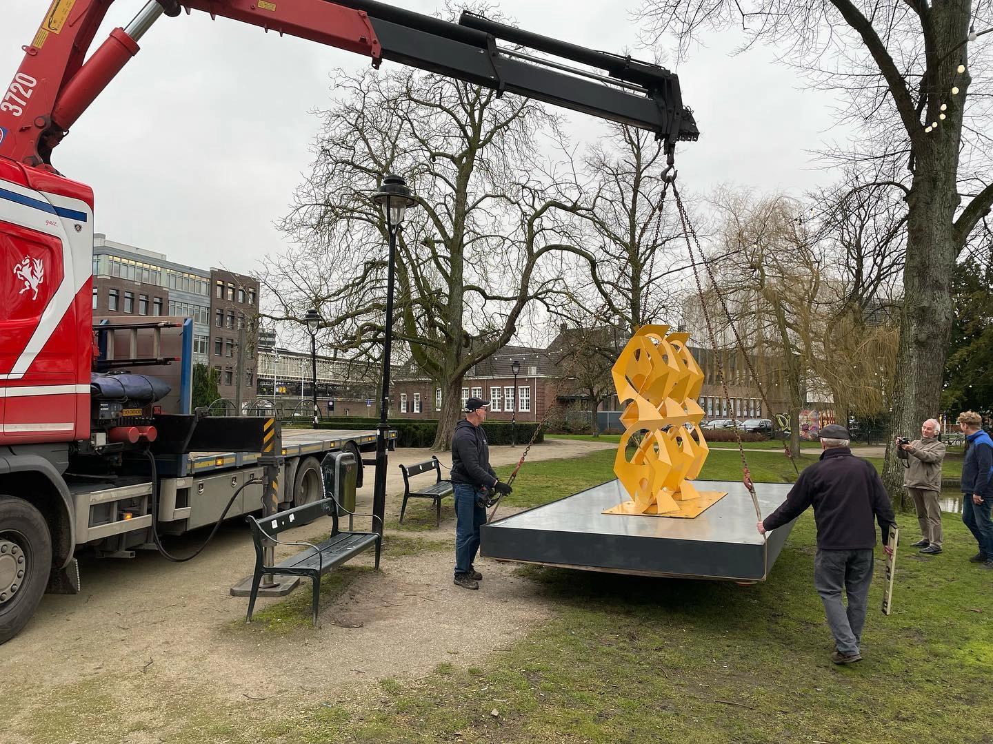 Nieuwe plek voor beelden Rinus Roelofs