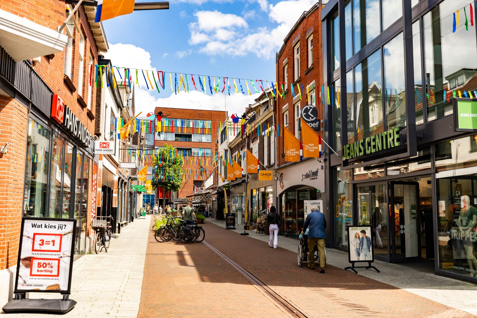 De winkelstraat Nieuwstraat in de binnenstad van Hengelo